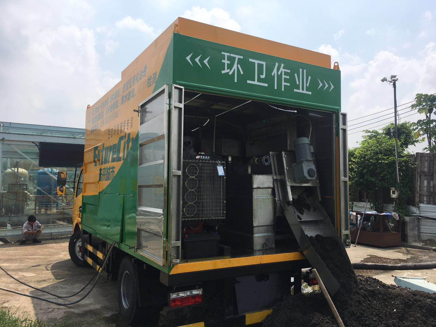 東莞新型吸糞車報(bào)價(jià)|東莞新型吸糞車供貨商|東莞新型吸糞車廠家