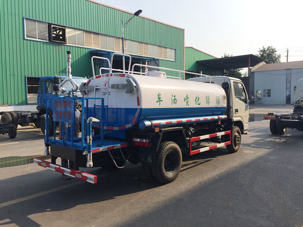 灑水車圖片/灑水車樣板圖 (3)
