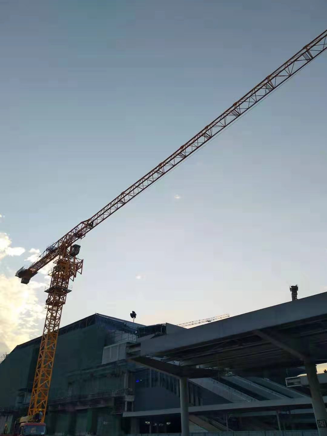 廣西柳州星輝塔吊租賃圖片