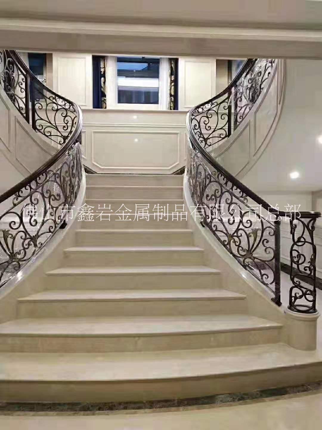電鍍K金樓梯扶手圖片/電鍍K金樓梯扶手樣板圖 (4)