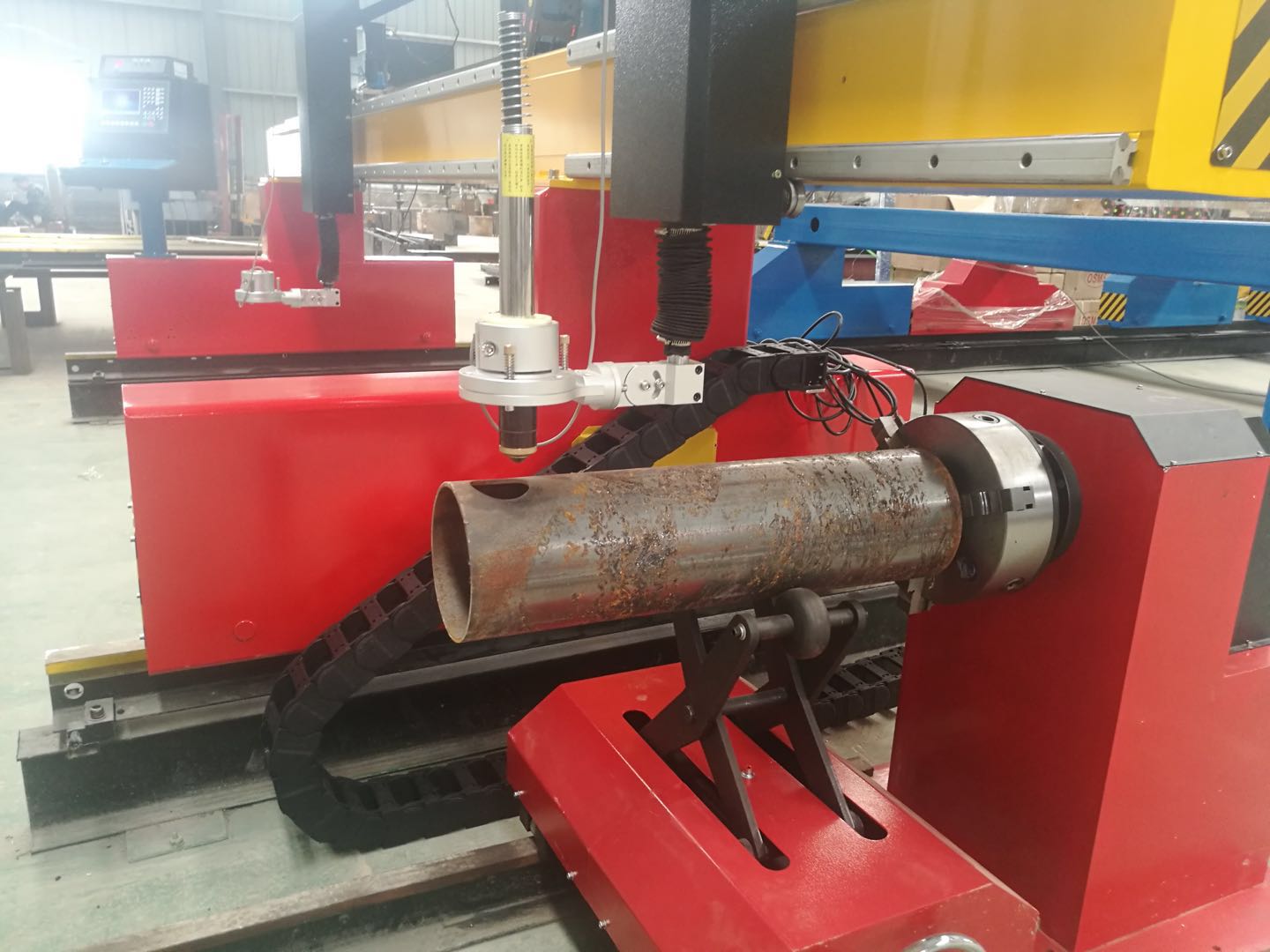 板管一體龍門式數(shù)控切割機圖片