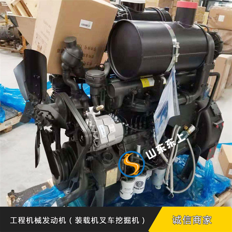 柴油發(fā)動(dòng)機(jī)30鏟車裝載機(jī)圖片