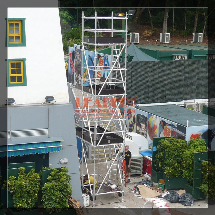 鋁合金腳手架批發(fā) 鋁合金活動(dòng)腳手架 單管式設(shè)計(jì) 可輕易的應(yīng)用于任何復(fù)雜的施工場(chǎng)地圖片