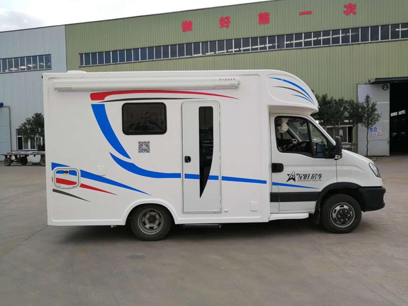 C型小額頭房車哪家好 依維柯C型小額頭旅居車廠家直銷 歐勝C型小額頭房車 依維柯歐勝C型小額頭房車