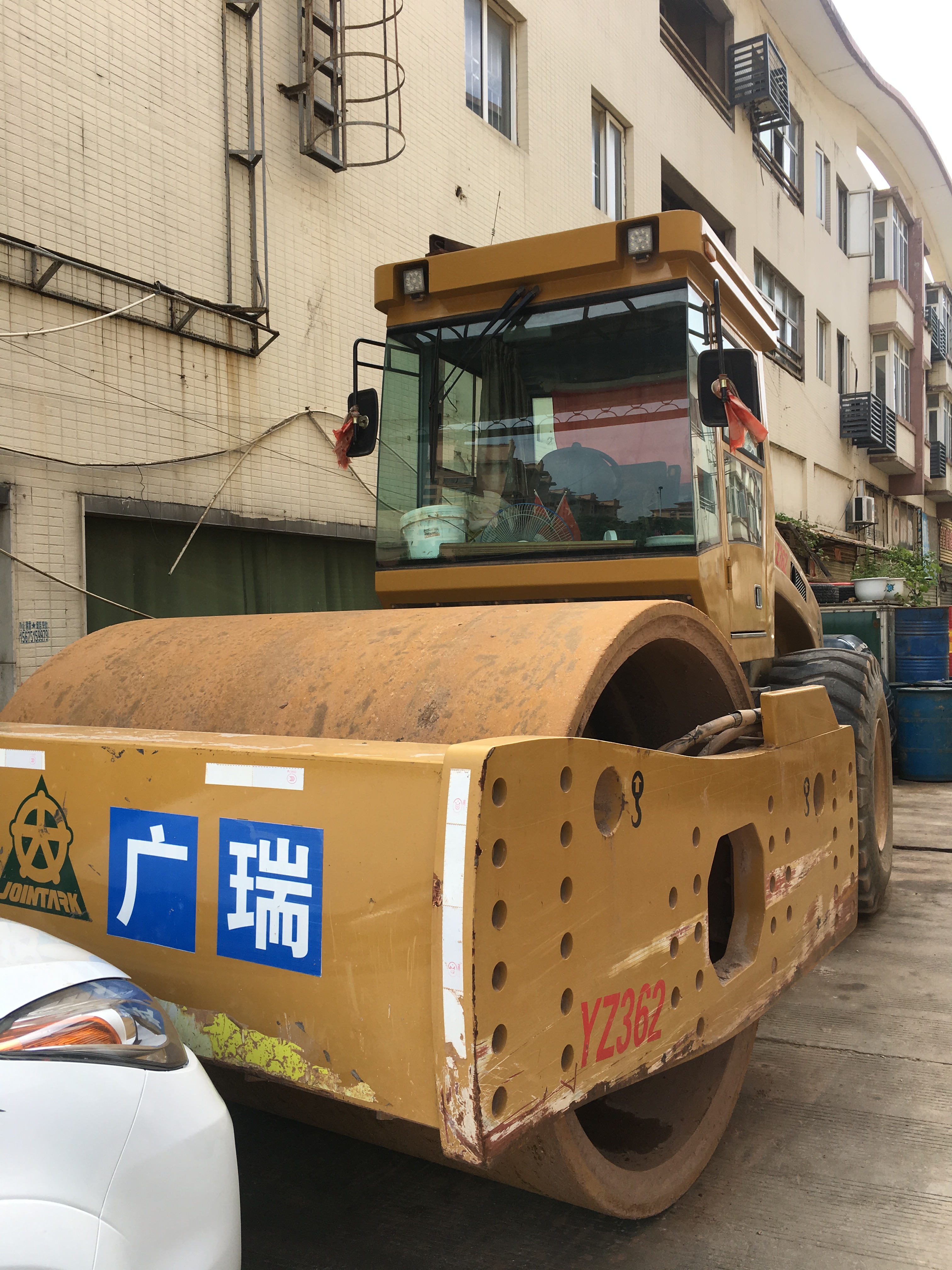 中大39噸壓路機(jī)租賃圖片/中大39噸壓路機(jī)租賃樣板圖 (3)