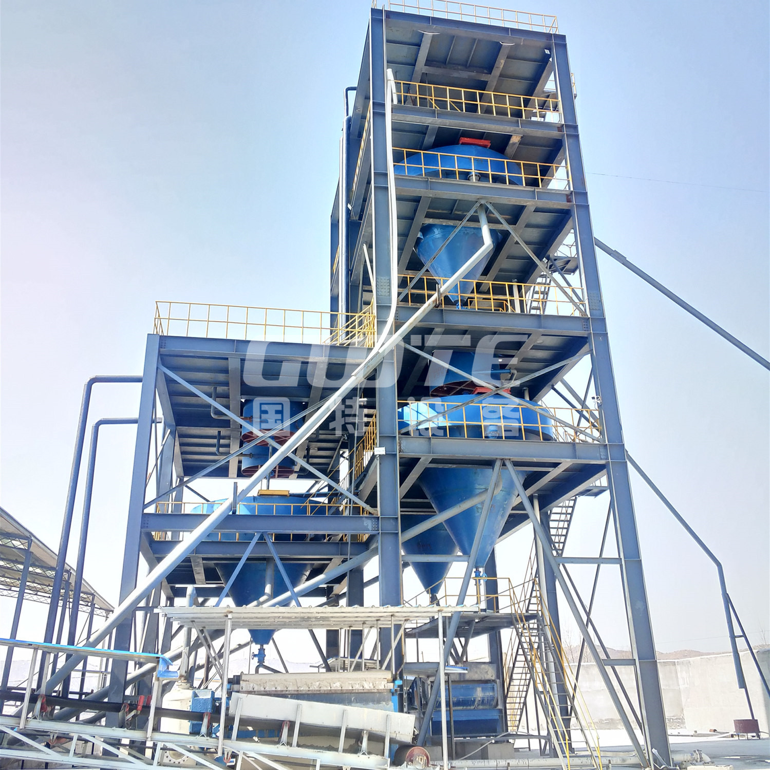 石英濕法生產(chǎn)線圖片