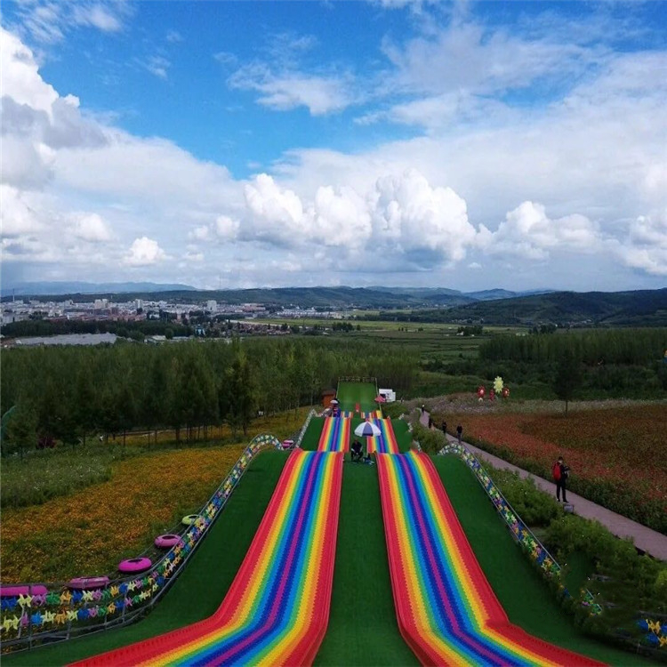 七彩滑道 彩虹滑道廠家直銷(xiāo)圖片