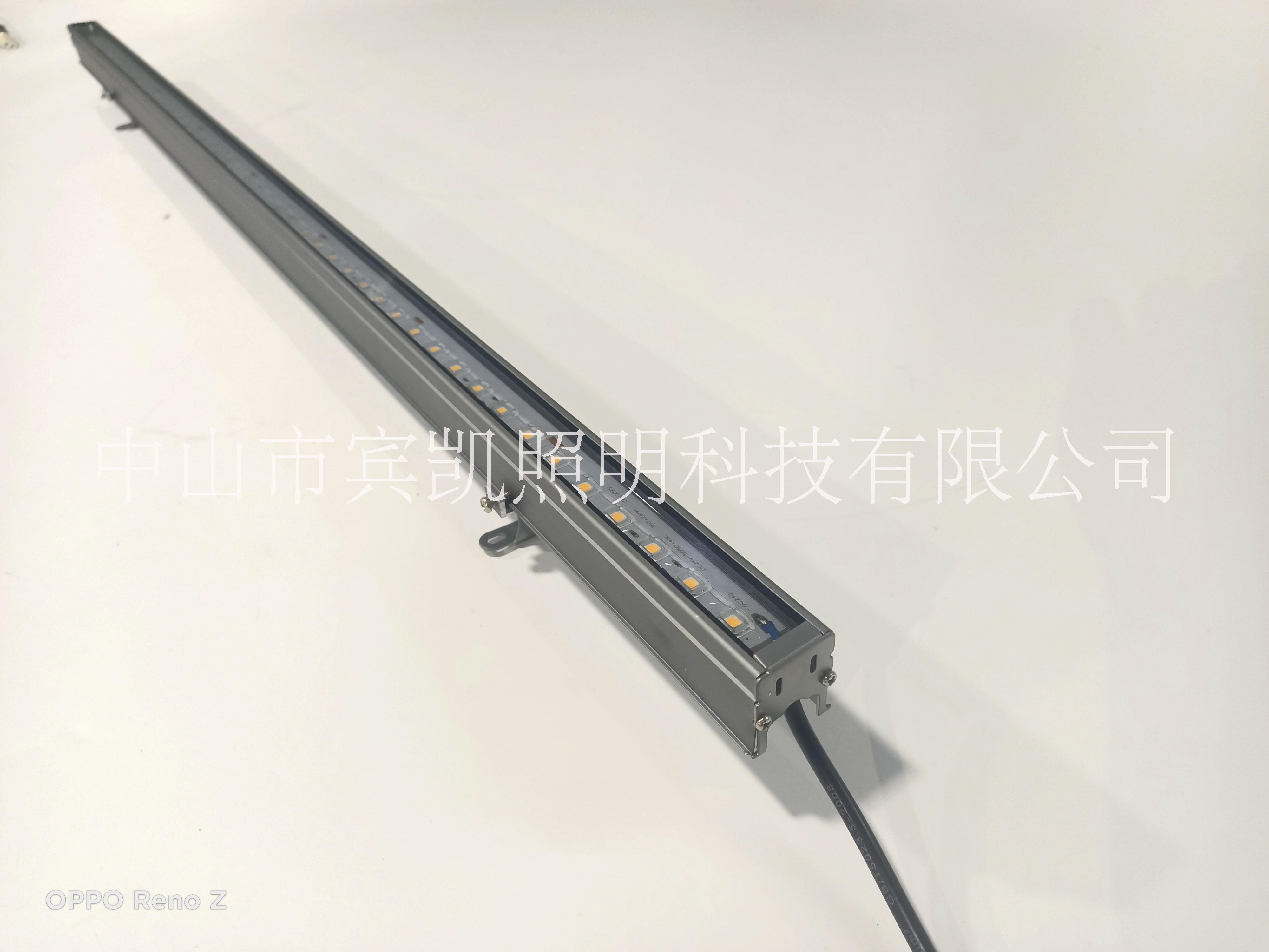 廣東2833線條燈定制 LED線條燈生產(chǎn)廠家
