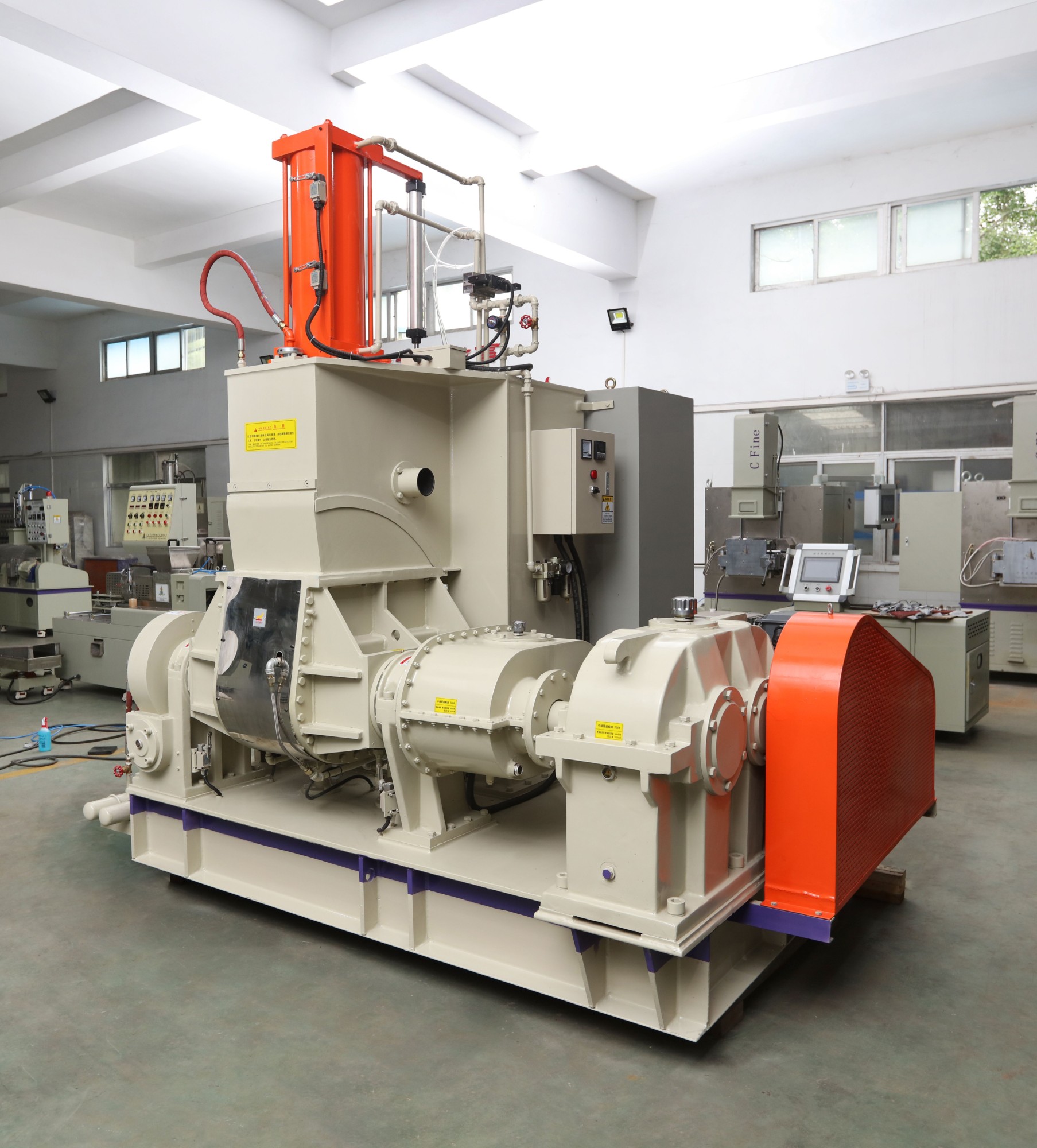 生產(chǎn)型密煉機(jī)圖片/生產(chǎn)型密煉機(jī)樣板圖 (2)