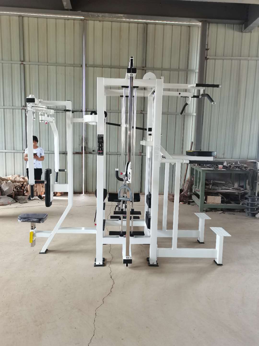 廠家直銷商用健身器材多功能器材龍門架雙臂機(jī)小飛鳥綜合訓(xùn)練器等 四人站