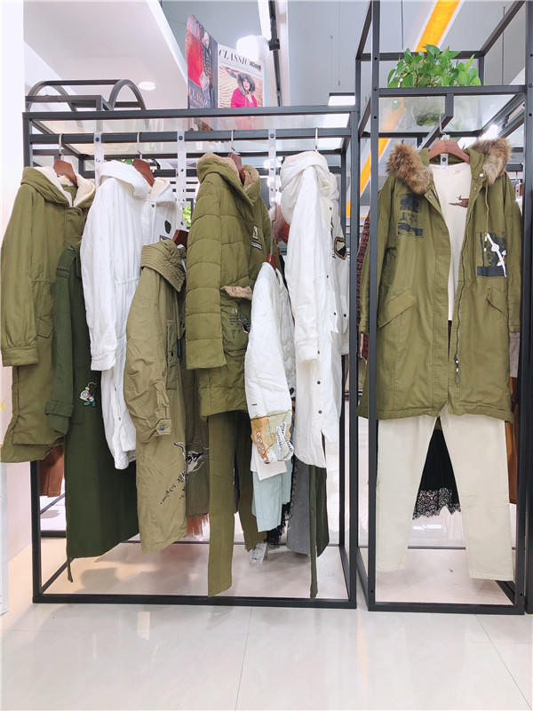 時尚品牌女裝圖片/時尚品牌女裝樣板圖 (3)