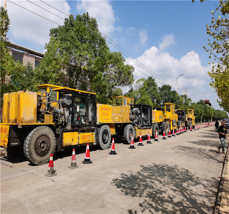 水泥路面共振碎石化施工多少錢一平方 共振破碎機廠家設(shè)備直租