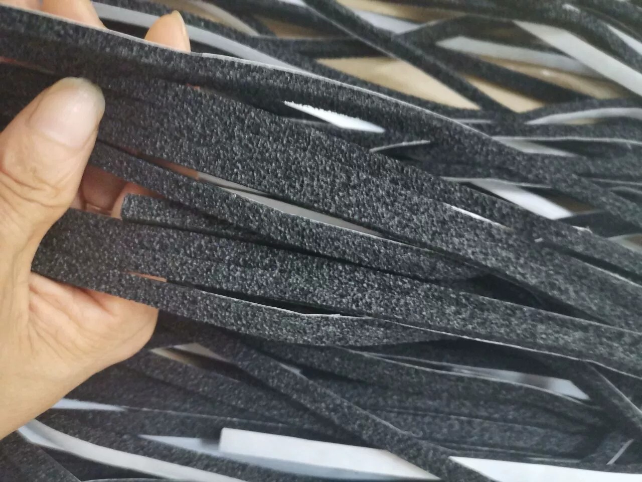 環(huán)保海綿墊，海綿條，單面帶膠海綿