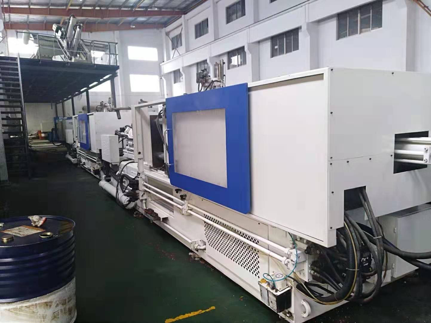 上海注塑機(jī)噴漆、吹膜機(jī)翻新、機(jī)械設(shè)備翻新噴漆
