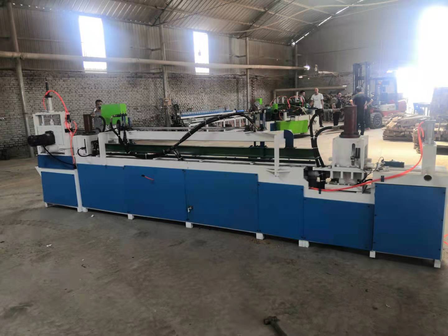 新型木工機(jī)械全自動指接機(jī)設(shè)備圖片/新型木工機(jī)械全自動指接機(jī)設(shè)備樣板圖 (2)