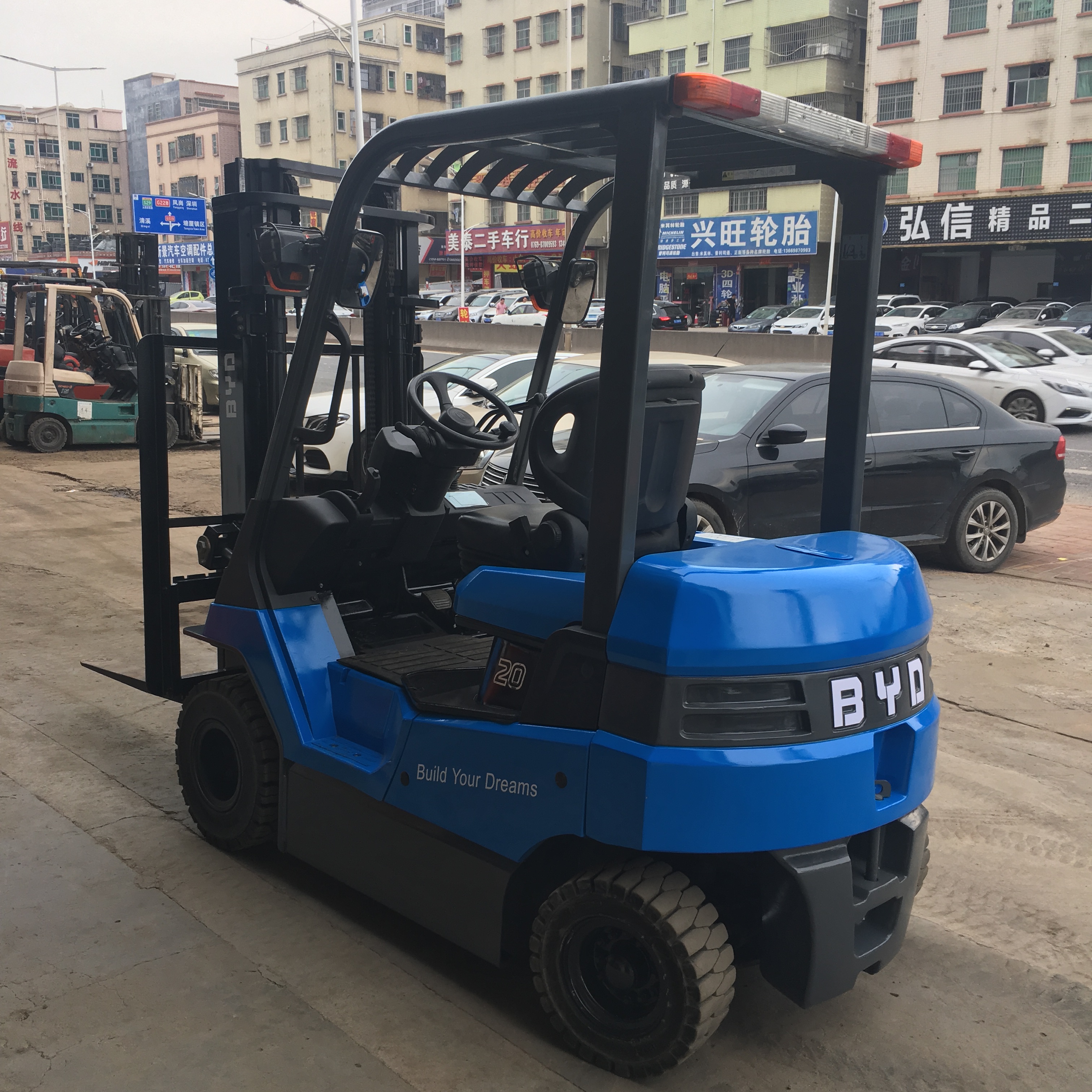 二手2噸鋰電池叉車比亞迪叉車圖片/二手2噸鋰電池叉車比亞迪叉車樣板圖 (4)