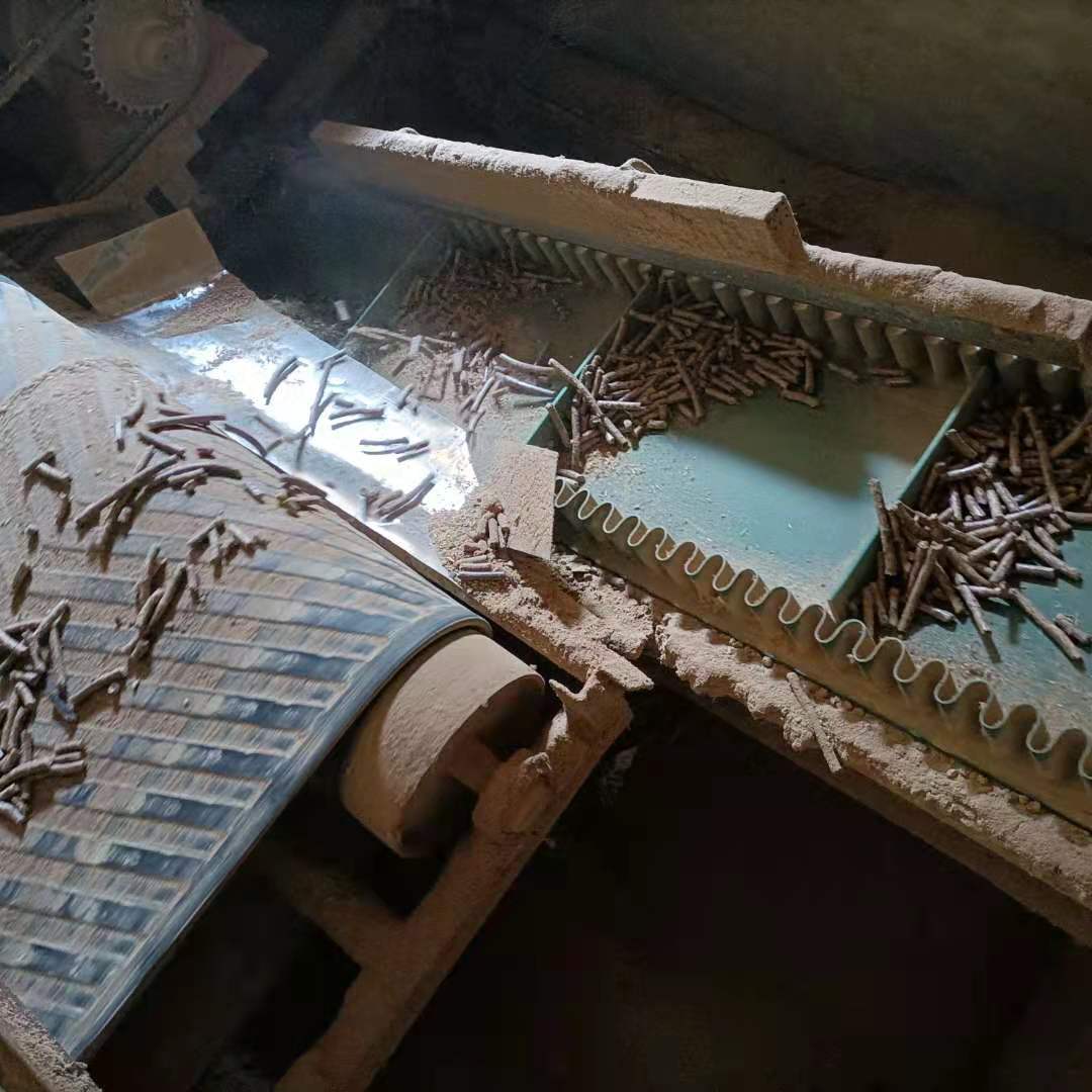 生物質(zhì)成型燃料圖片/生物質(zhì)成型燃料樣板圖 (1)