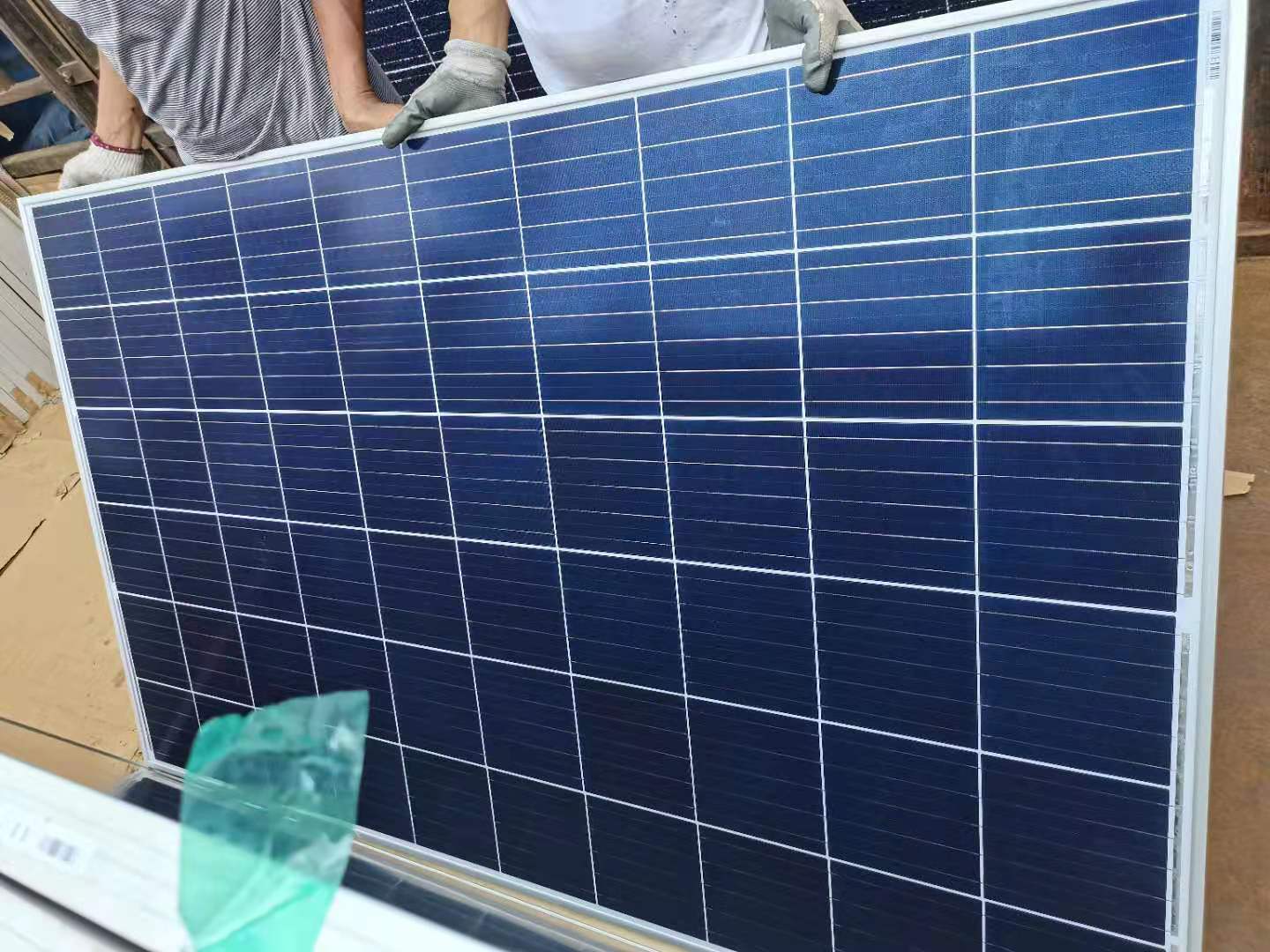 中節(jié)能多晶280瓦太陽(yáng)能電池板