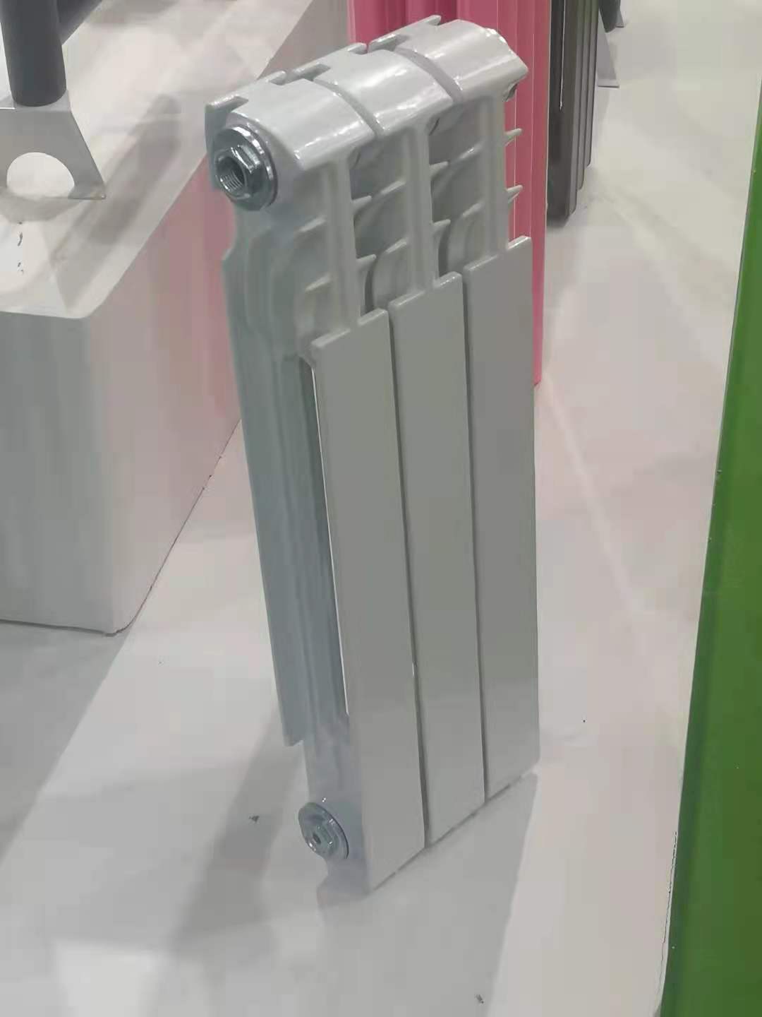 新型鑄鐵暖氣片新式鑄鐵暖氣片美觀耐用