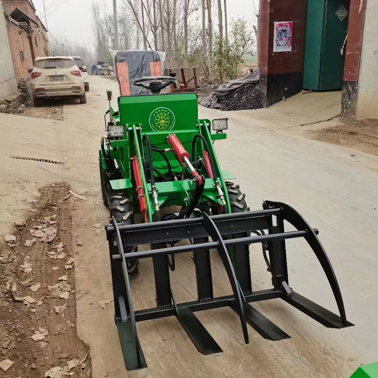 小型裝載機(jī)鏟車多少錢圖片