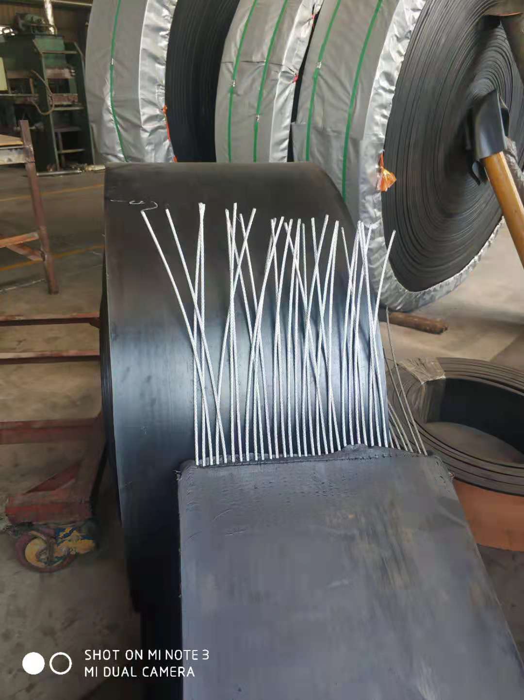 斗式提升機(jī)輸送帶圖片