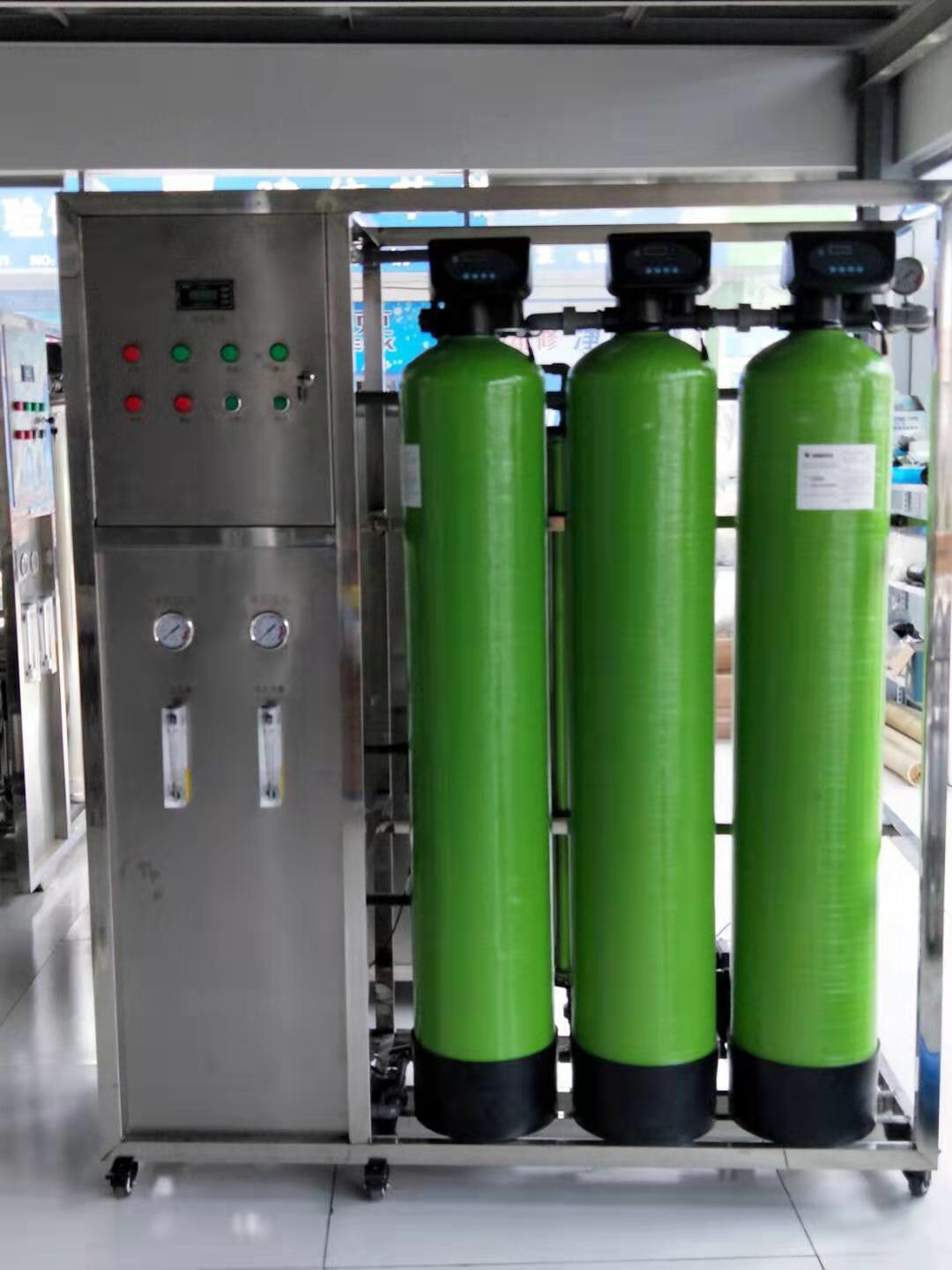 臨沂2噸工業(yè)反滲透凈水設(shè)備