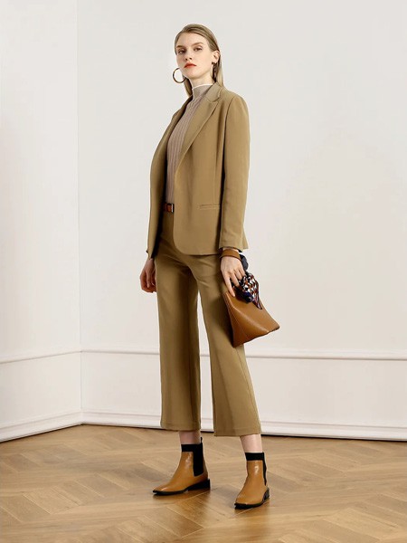 女裝尾貨清倉三淼秋冬折扣女裝尾貨庫存批發(fā)