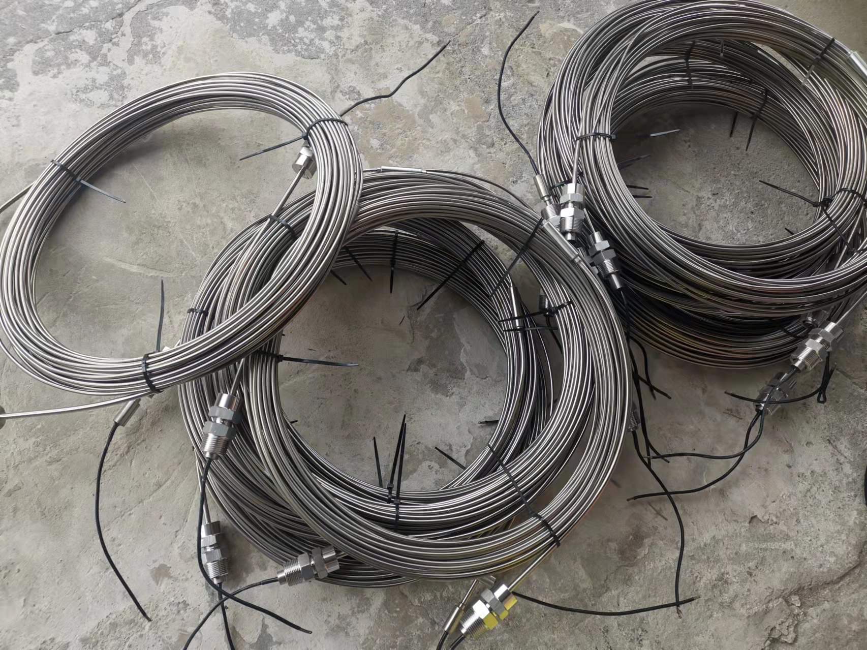 瀝青管道高溫伴熱帶 鎧裝不銹鋼加圖片/瀝青管道高溫伴熱帶 鎧裝不銹鋼加樣板圖 (3)