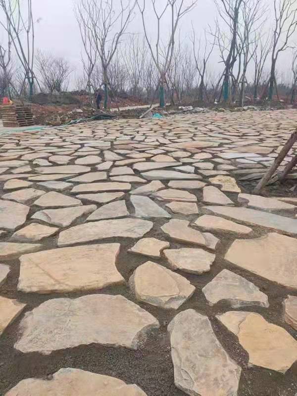 青石板碎拼不規(guī)則片石 手工青石板碎拼石 不規(guī)則青灰色鋪地亂型片石