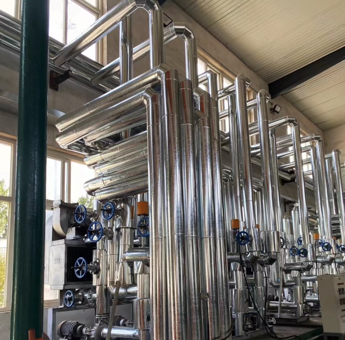 橡塑保溫施工圖片/橡塑保溫施工樣板圖 (2)