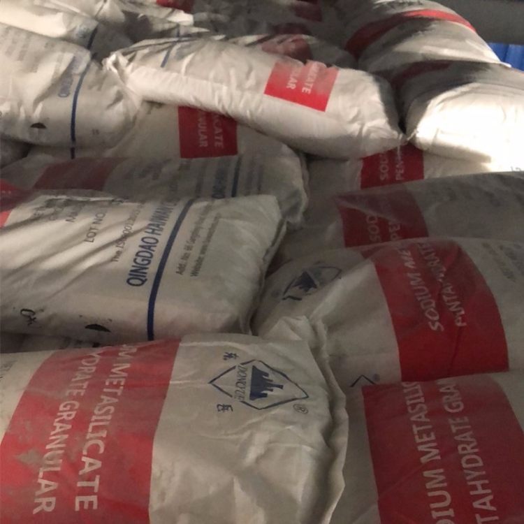 東岳無水片硅酸鈉價(jià)格家 工業(yè)用洗滌原料價(jià)格