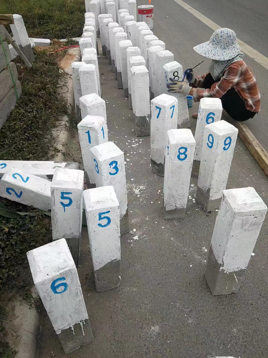 高速公路界碑供應(yīng)商銷售批發(fā)價(jià)格 廣東億茂建材有限公司