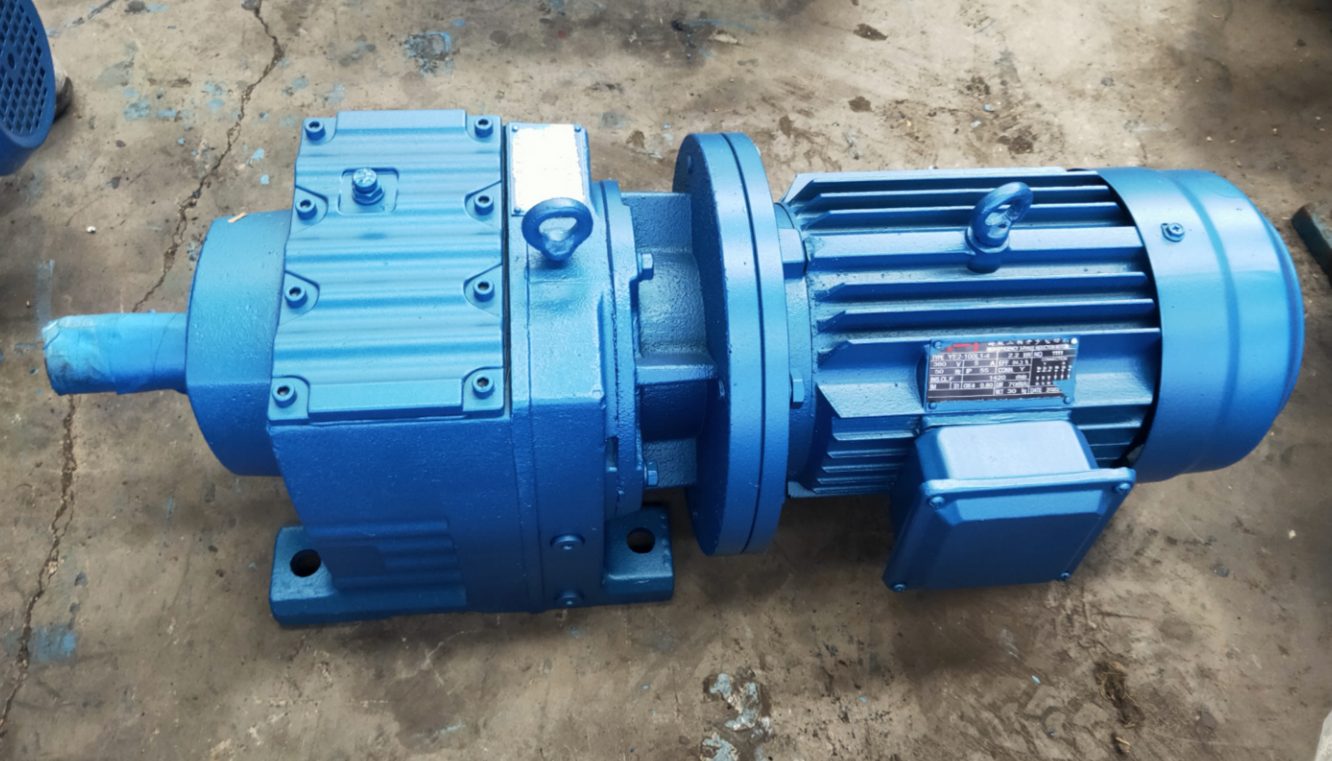 山東R77-2.2kw減速機生產廠家-定制-報價圖片