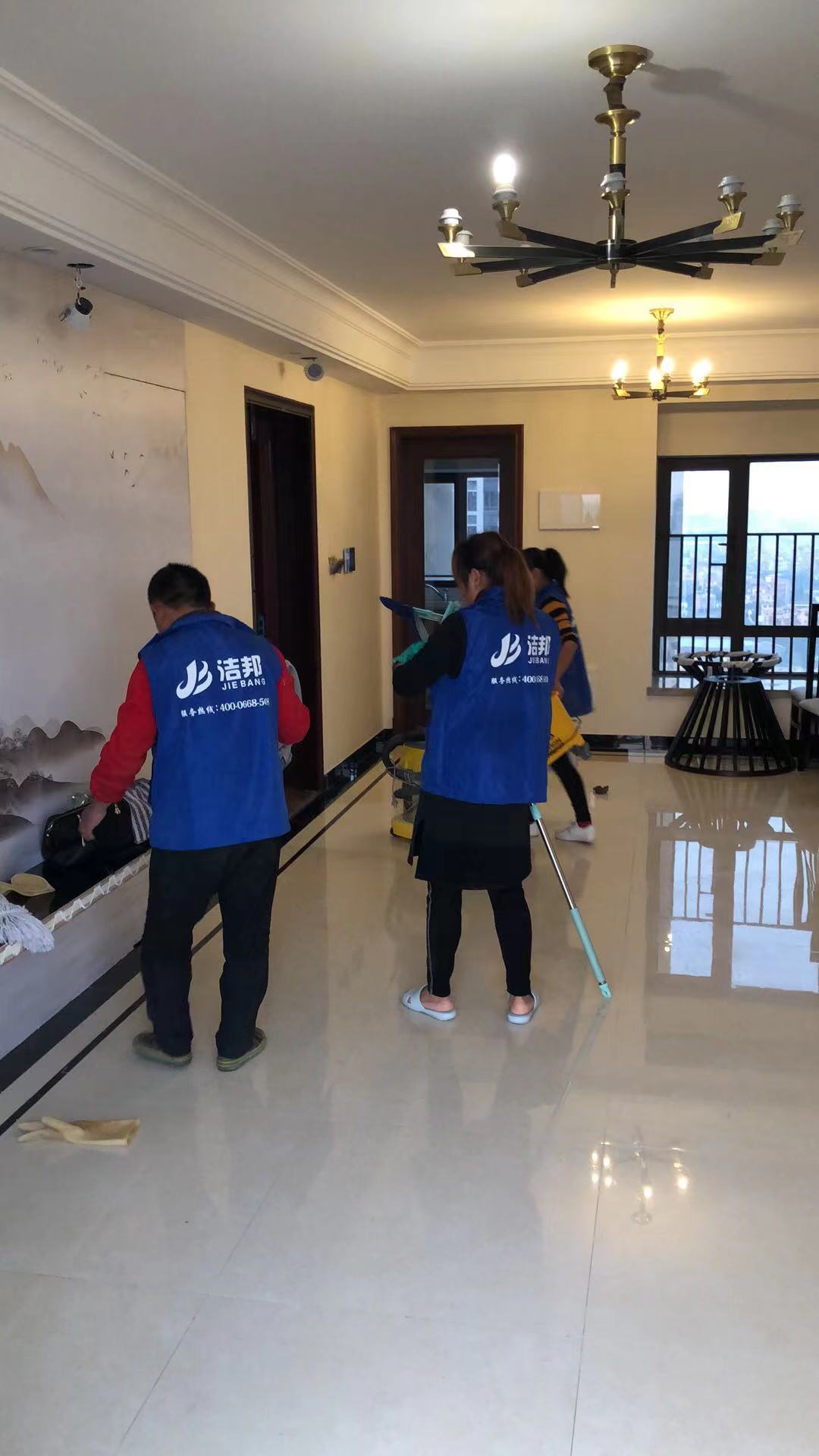 佛山高空外墻清洗公司-高空外墻清洗熱線-高空外墻清洗電話