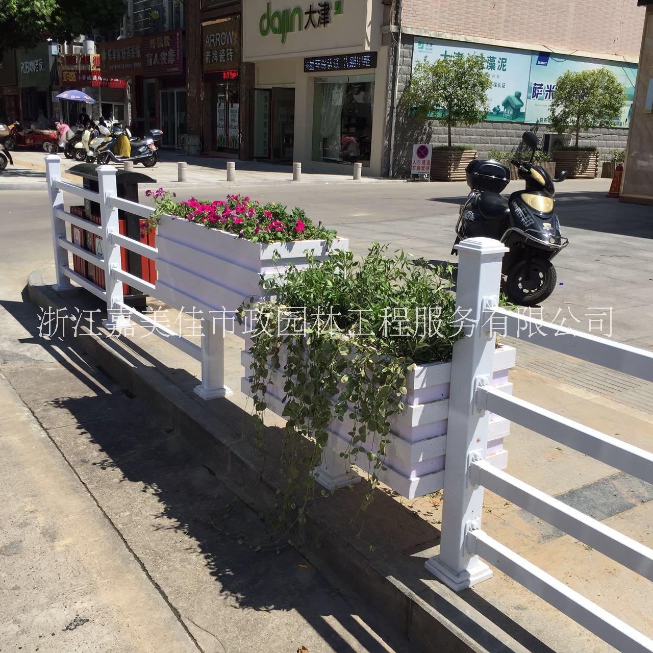 Z字形花箱  戶外新品Z字形PVC花箱  異形花盆市政綠化工程  道路隔離花槽人行地面