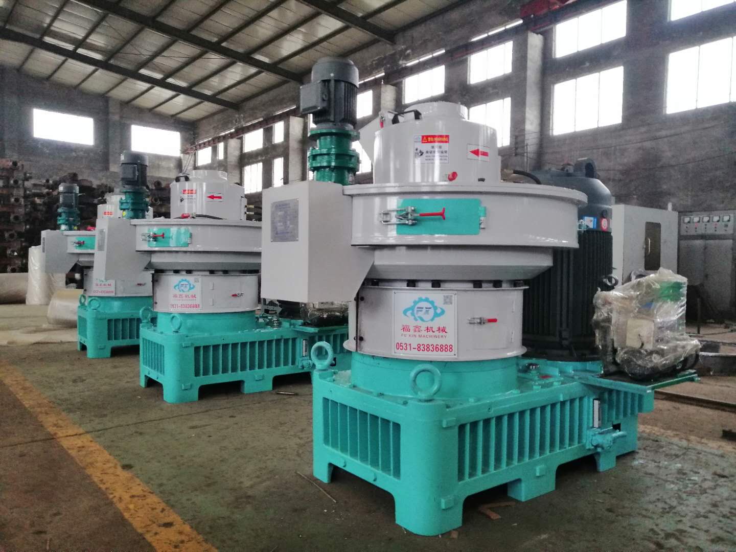 木屑顆粒機(jī)圖片/木屑顆粒機(jī)樣板圖 (2)