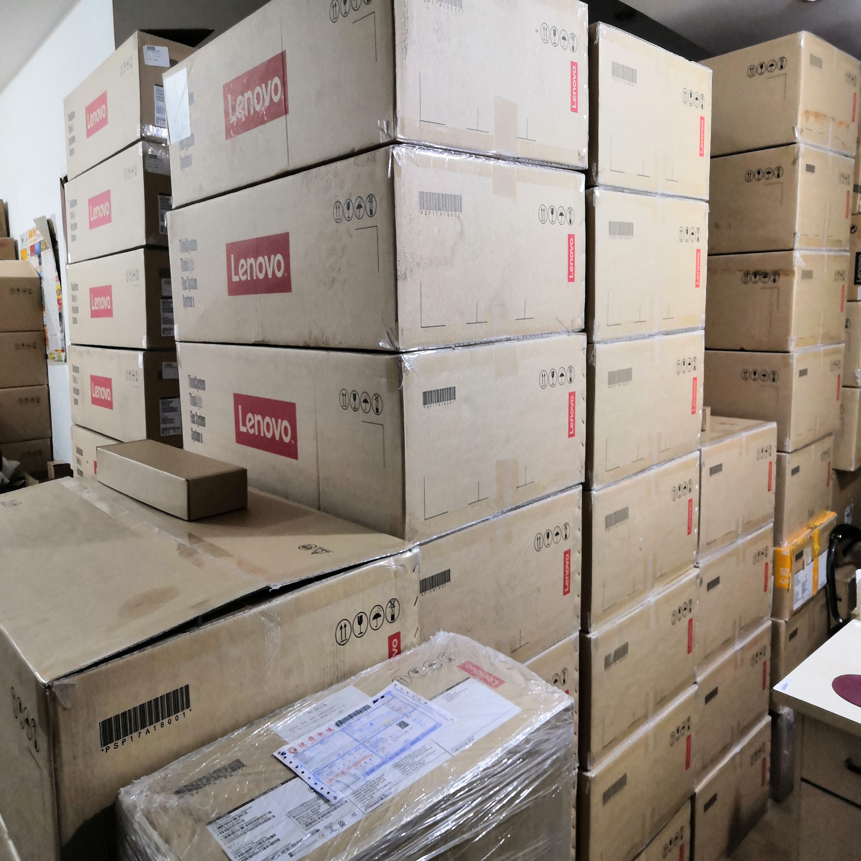 聯(lián)想服務(wù)器主機(jī)圖片/聯(lián)想服務(wù)器主機(jī)樣板圖 (2)