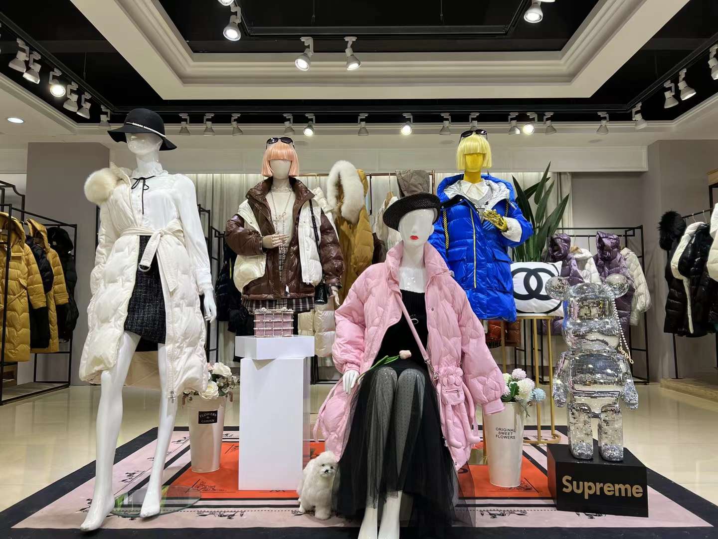 品牌羽芮.捷克鵝絨服2022冬快手直播間服裝尾貨貨源批發(fā)供應(yīng)鏈