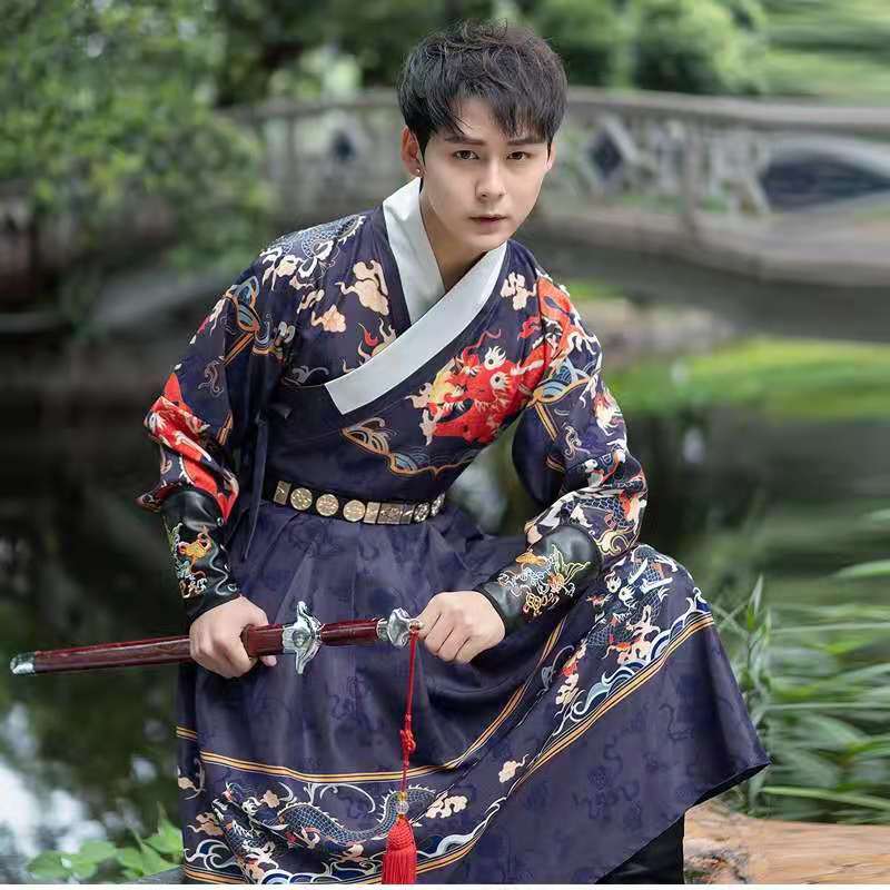 苗族，藏族 蒙古族等民族服裝出租