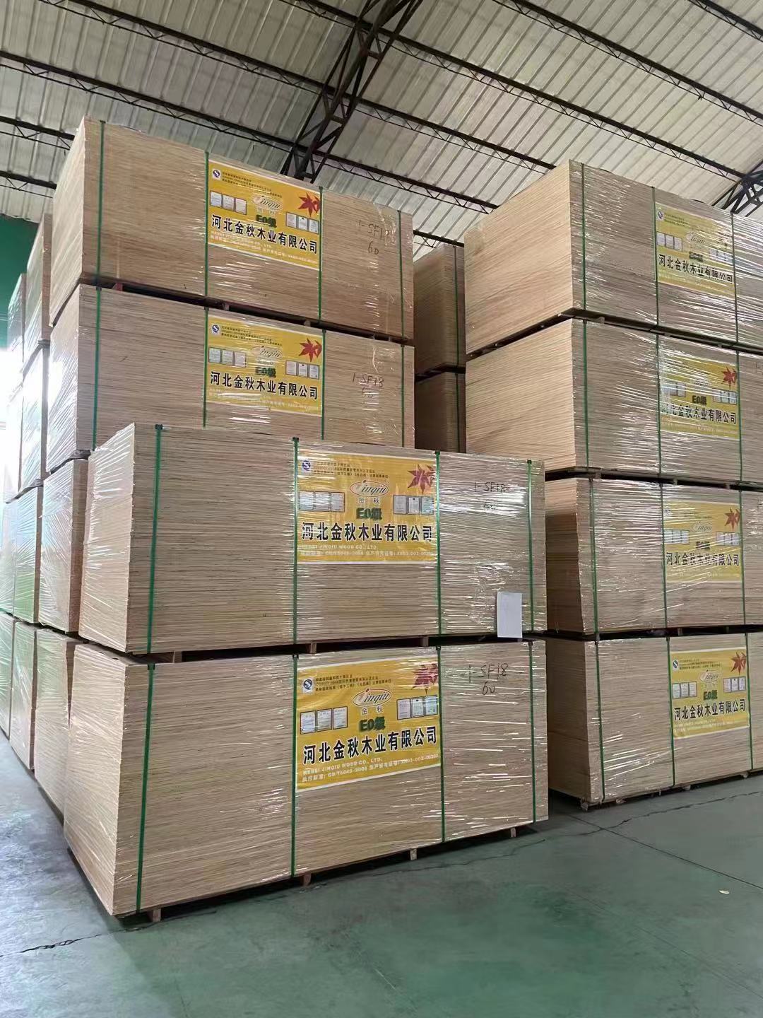 護(hù)墻板 木飾面裝飾板小長(zhǎng)城板