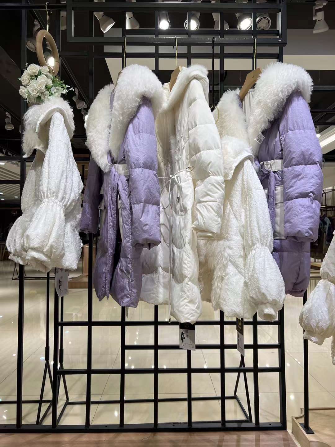 【T·Y皮草鵝絨服】22冬北京高奢品牌服裝庫存雜款尾貨女裝折扣一折批發(fā)拿貨