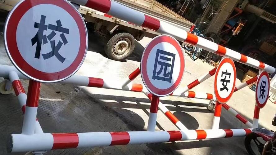 嘉兴路诚道路交通标志牌施工