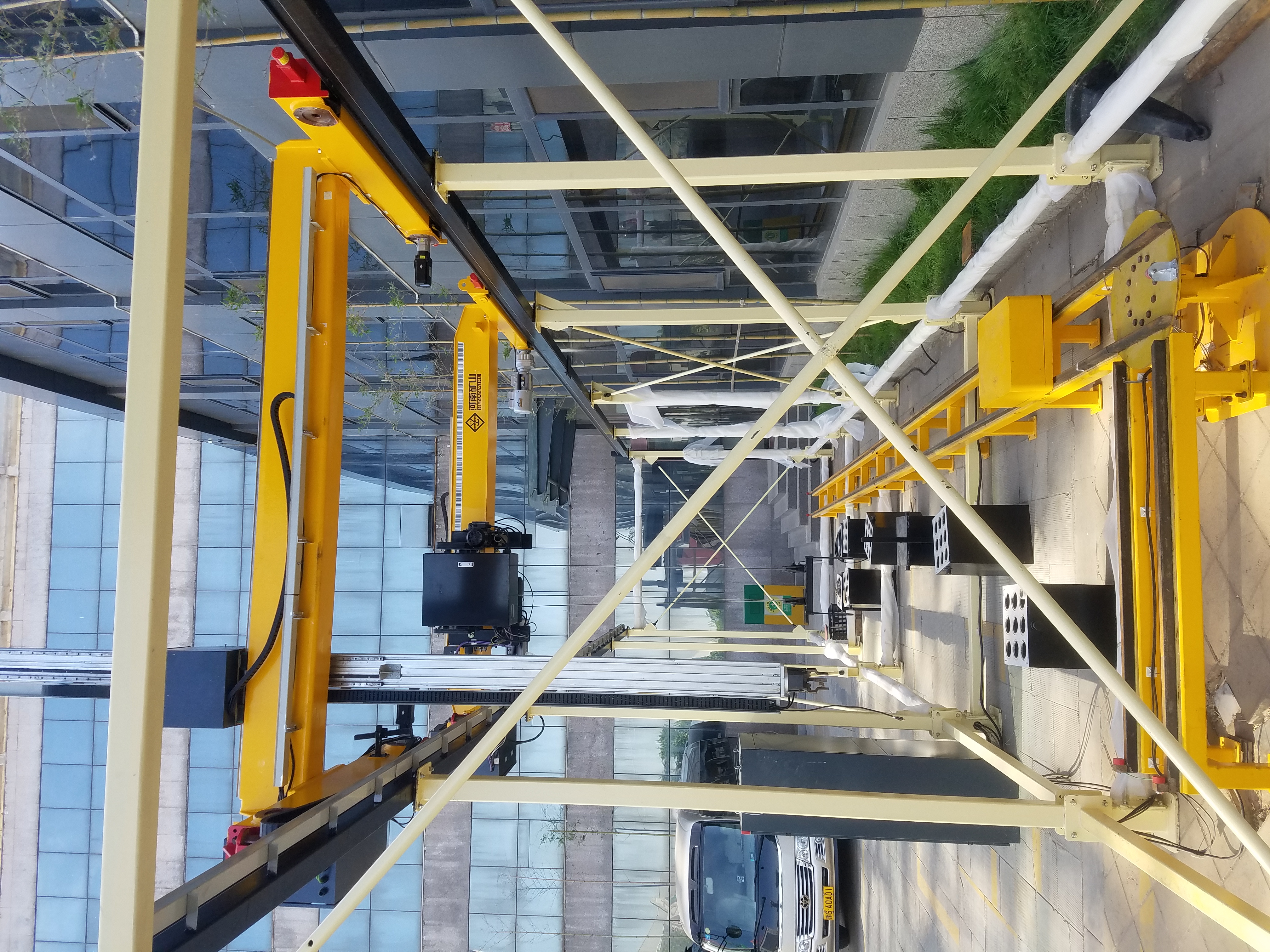 全自動(dòng)起重機(jī)圖片