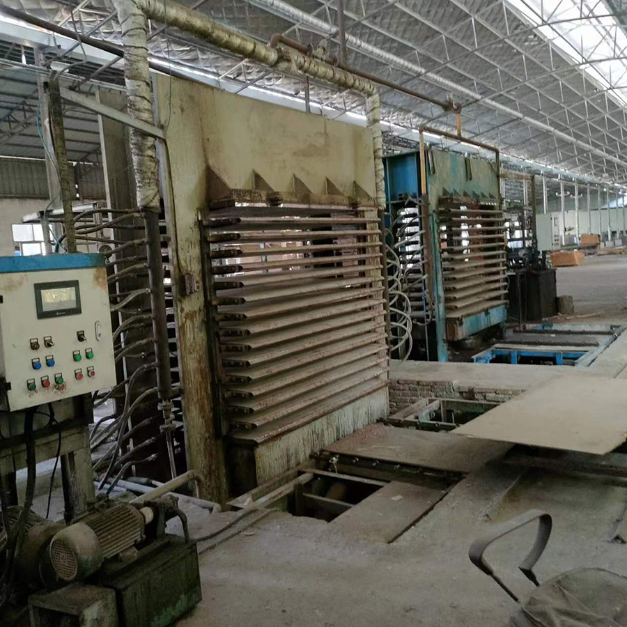 多層熱壓機圖片/多層熱壓機樣板圖 (3)