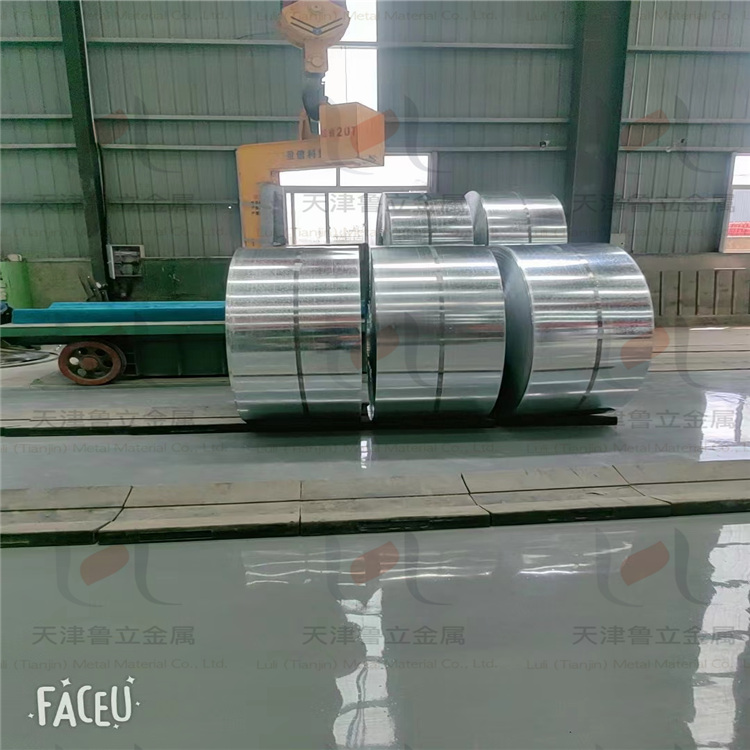 厚度0.9-3.0mm  廠家現(xiàn)貨 天溝用熱鍍鋅鋼帶