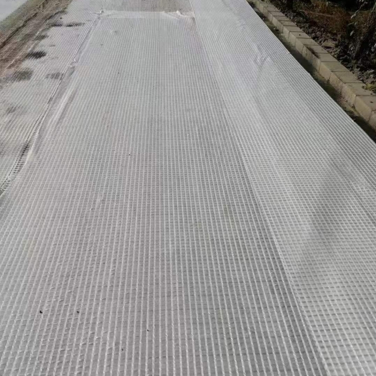 加筋土工布報價，加筋土廠家熱線，加筋土工布價格，加筋土工廠家批發(fā)，泰安加筋土工布