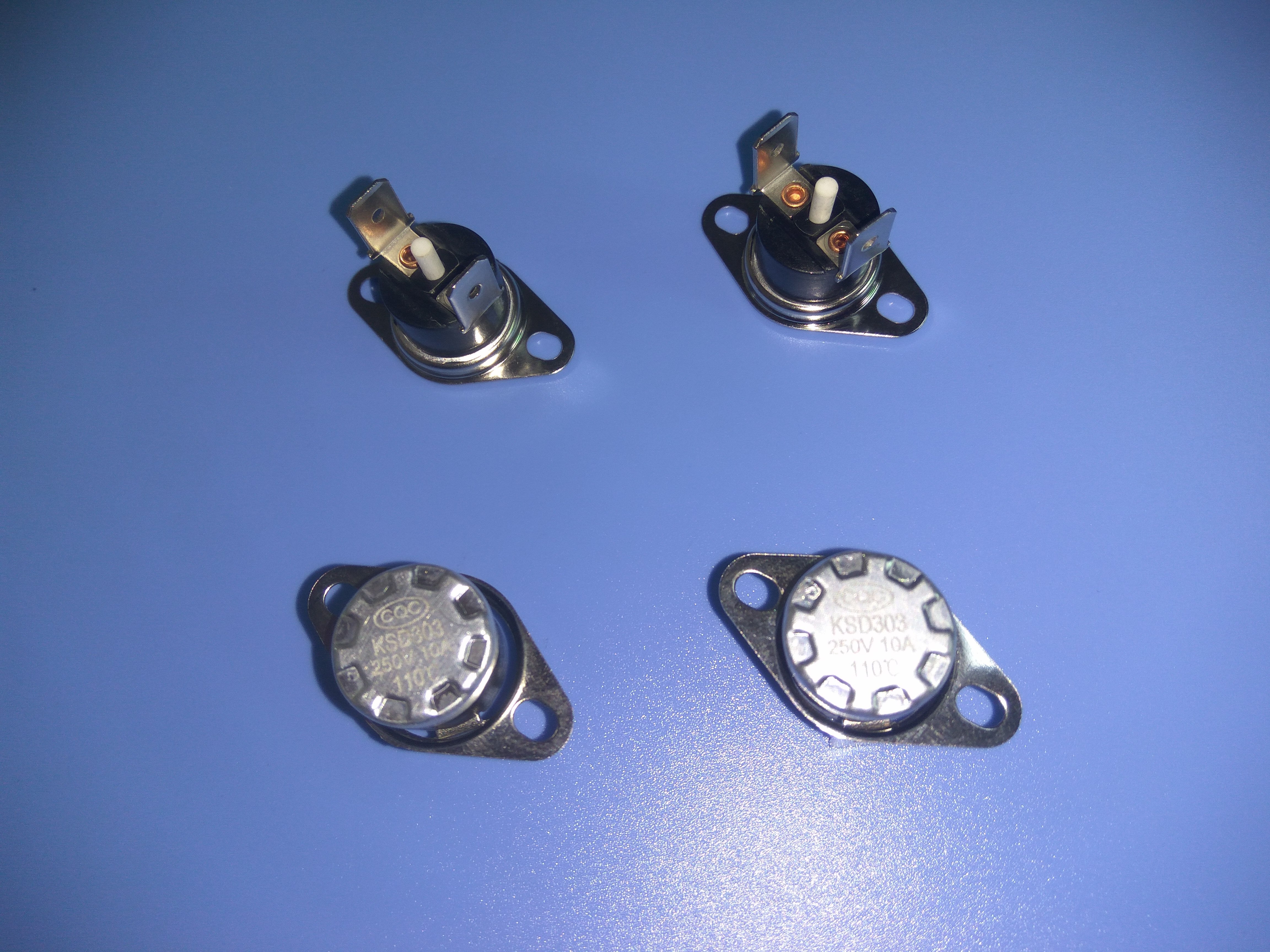 供應(yīng)手動復(fù)位突跳式溫控器KSD303-110/10E1電木6.3彎腳（全銅）圖片/供應(yīng)手動復(fù)位突跳式溫控器KSD303-110/10E1電木6.3彎腳（全銅）樣板圖 (2)