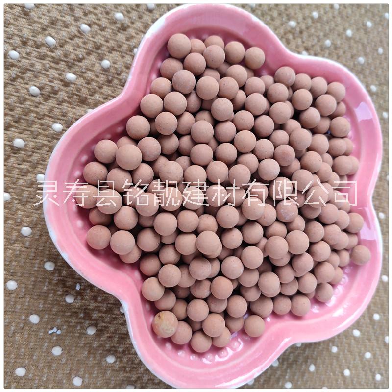 麥飯石顆粒圖片/麥飯石顆粒樣板圖 (1)