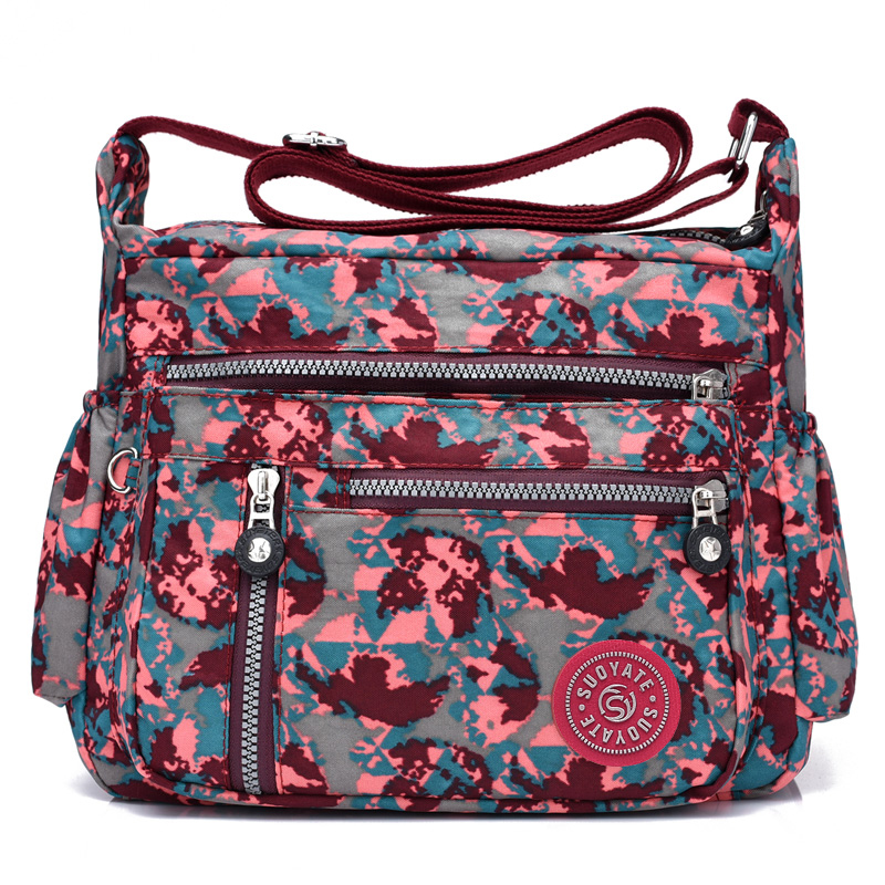 潮搭時尚單肩包大容量斜挎包中年媽媽洋氣尼龍包簡約大氣儒雅女包圖片/潮搭時尚單肩包大容量斜挎包中年媽媽洋氣尼龍包簡約大氣儒雅女包樣板圖 (4)