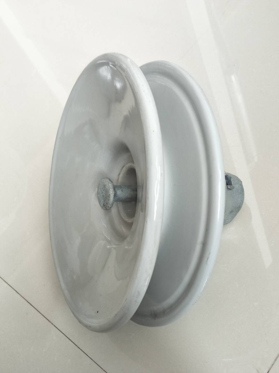 盤型懸式瓷絕緣子XWP-120圖片